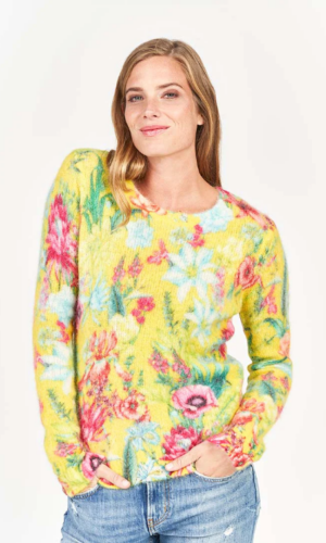Fluffy Sweater With a Floaral Print - Secret yellow garden - Pullover - Princess Goes Hollywood
